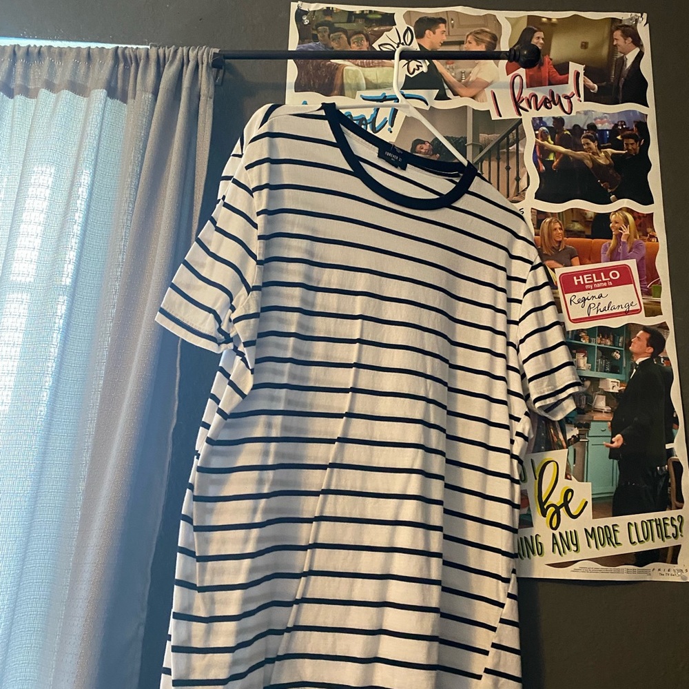 Black and white forever 21 shirt